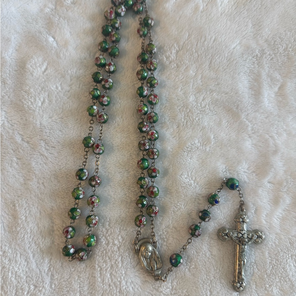 Elegant Green and Silver Beaded Rosary Necklace